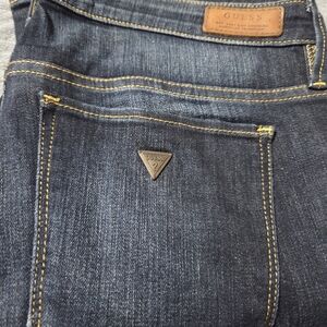 GUESS Women's Indigo Jeans with Contrast Stitching,New,Size 29